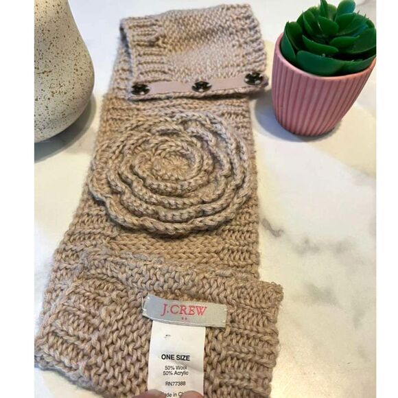 J.Crew Wool Acrylic Knit Headband Beige Flower Detail Ear Warmer One Size - Picture 8 of 10